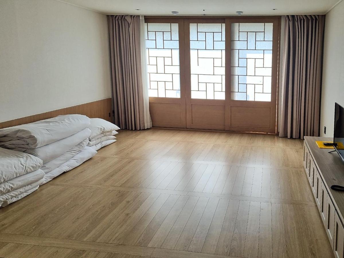 The First70 Hotel Seogwipo Eksteriør billede