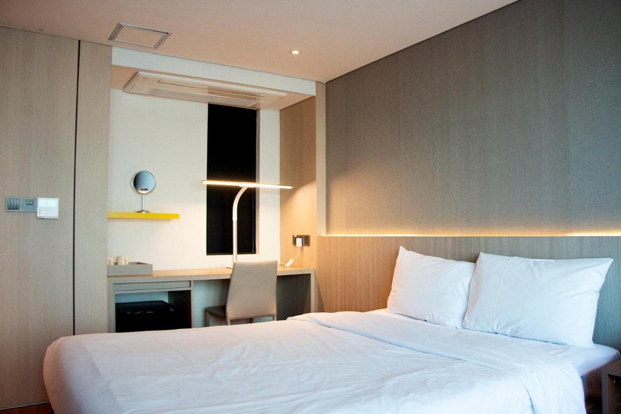 The First70 Hotel Seogwipo Eksteriør billede