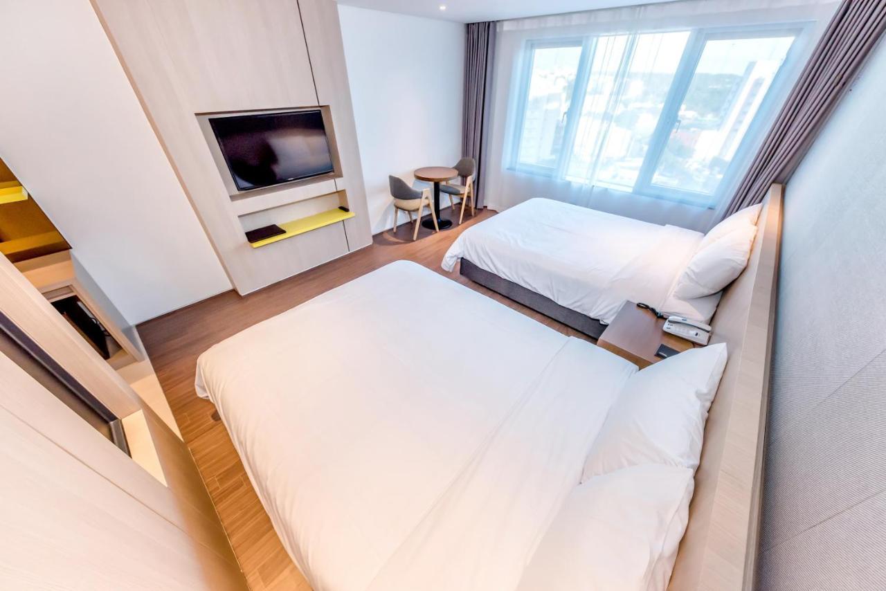 The First70 Hotel Seogwipo Eksteriør billede